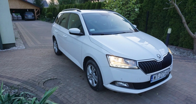 Skoda Fabia cena 29800 przebieg: 190000, rok produkcji 2019 z Grodków małe 172